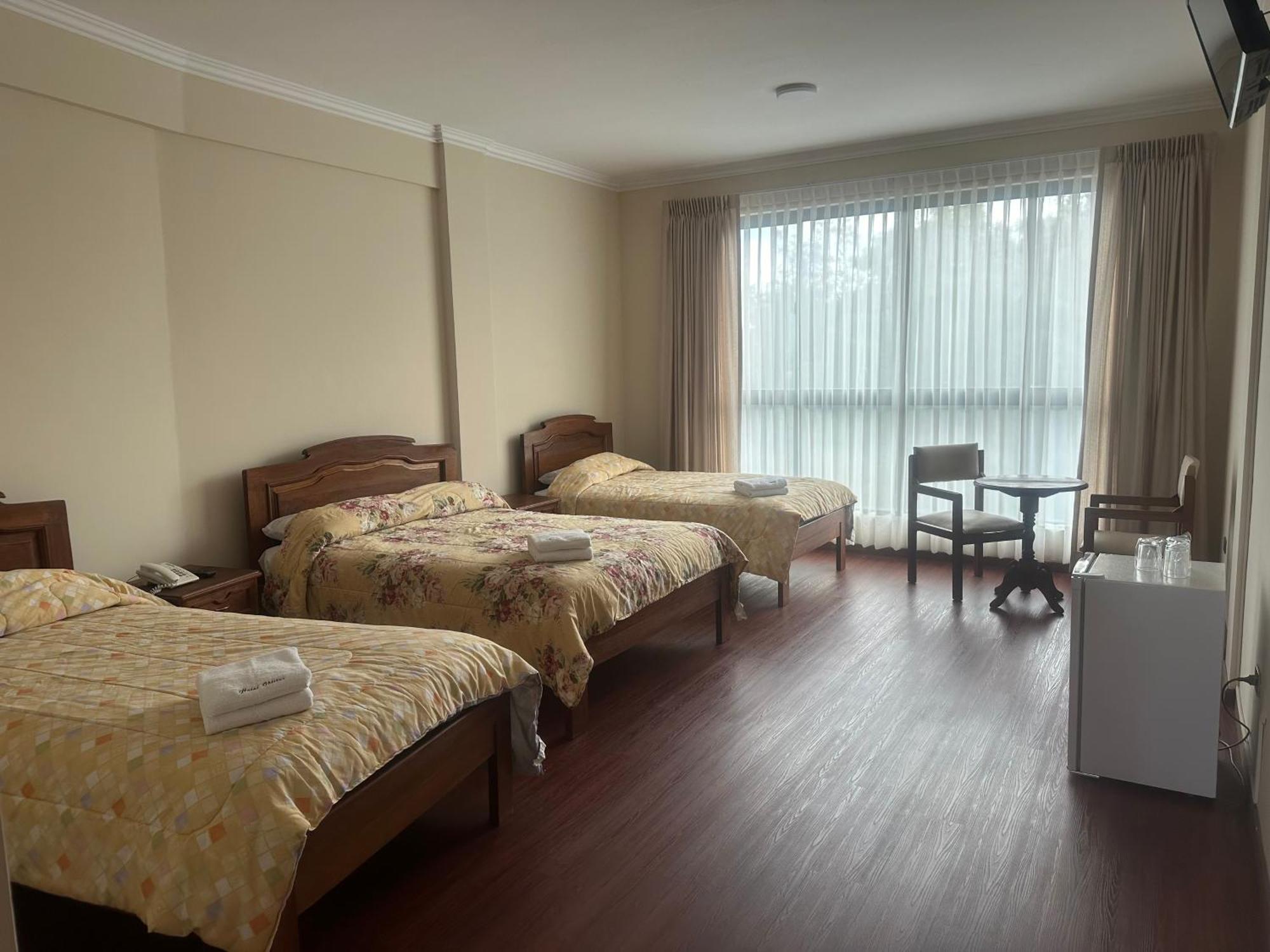 Hotel Oblitas Cochabamba Ngoại thất bức ảnh